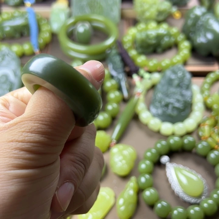 岫岩老玉（透闪石质玉）未镶嵌挂件