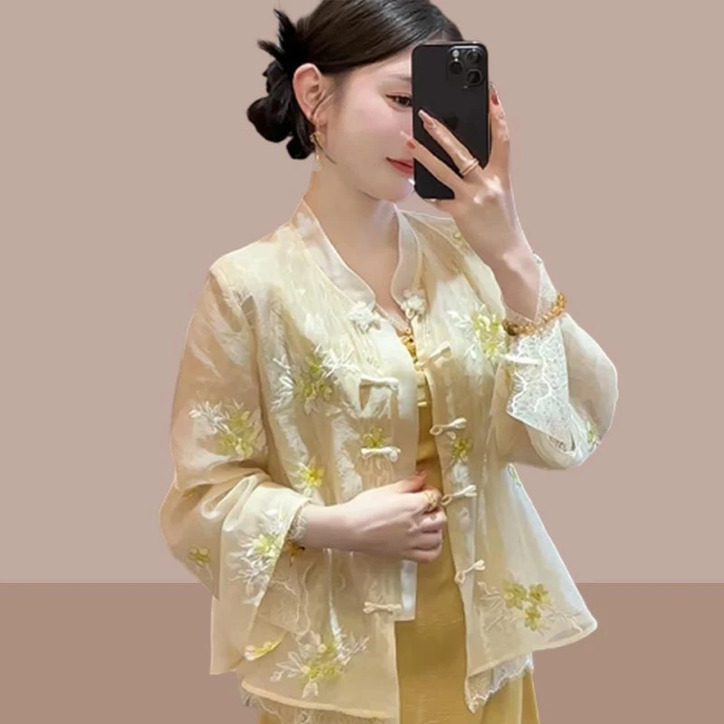 新中式春装女爆款2025新款轻奢小众高级感富家千金气质衣服两件套