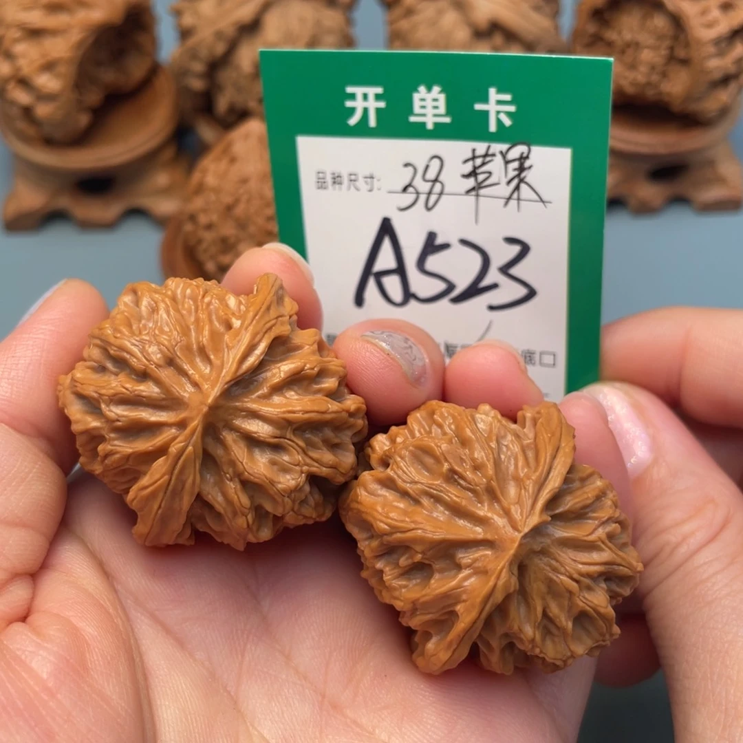 吊坠桃核文玩核桃