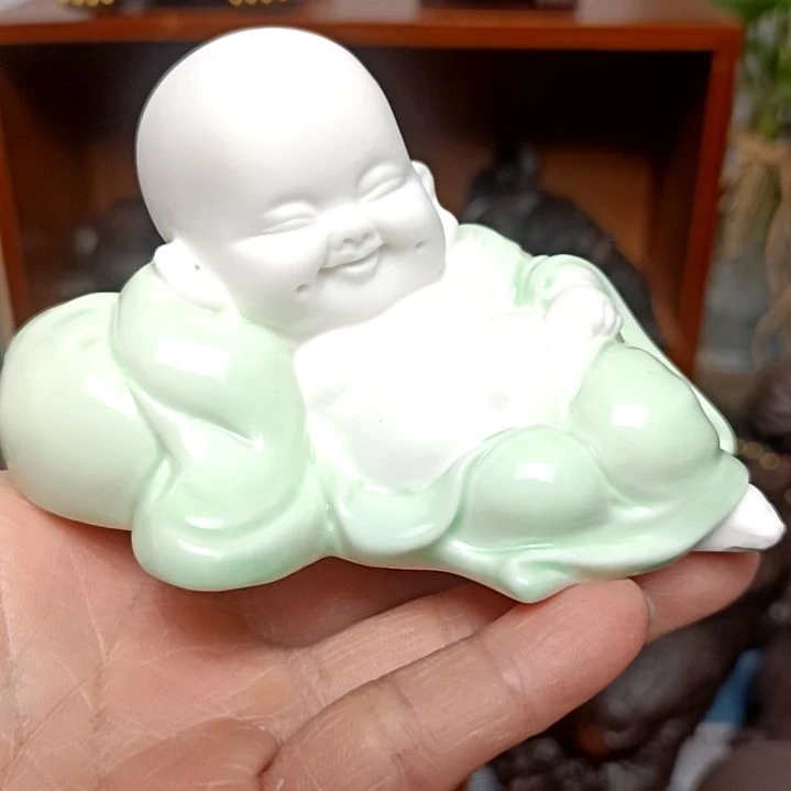 茶宠白瓷小和尚茶宠摆件