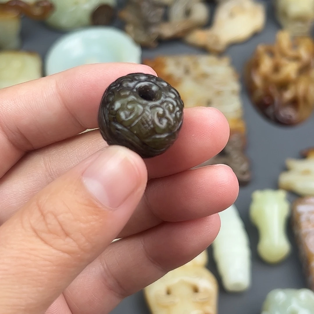 和田玉（糖玉）未镶嵌颈饰
