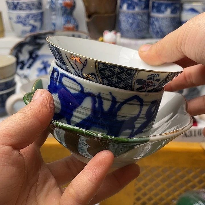 瓷片朝*。大朋友们，六一快乐