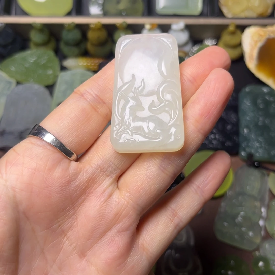 蛇纹石玉未镶嵌吊坠(不含链)