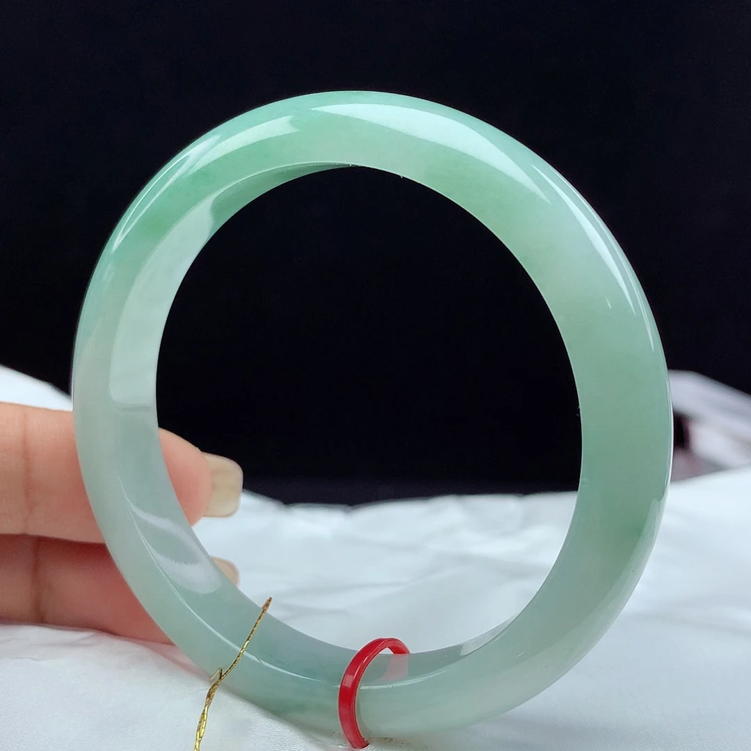 翡翠手镯未镶嵌56圈 3037