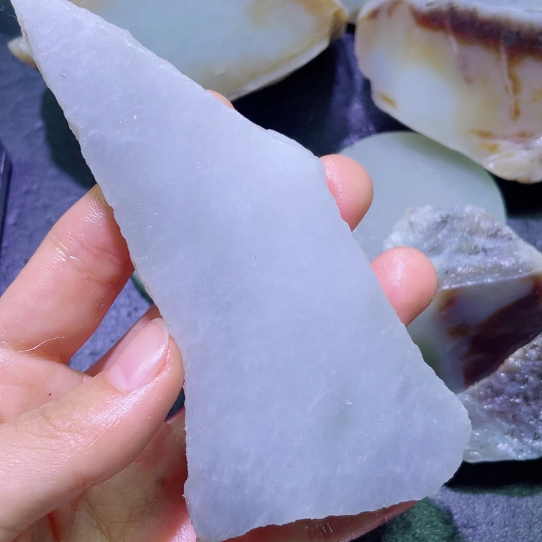 和田玉未镶嵌珠宝半成品