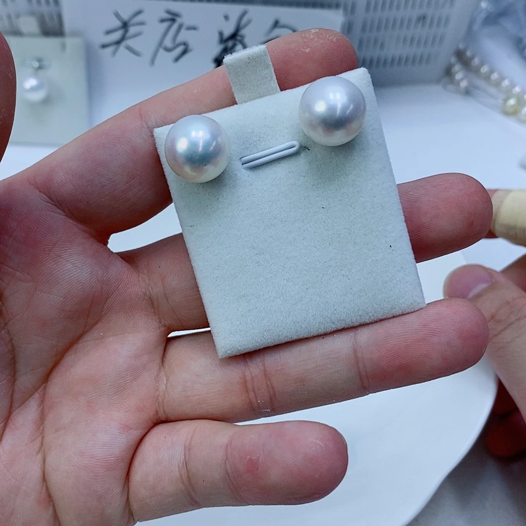 18K金镶嵌耳饰海水珍珠