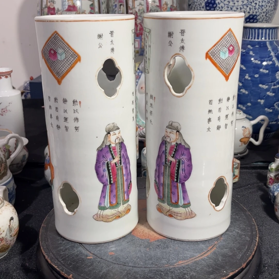 摆件粉彩无双谱人物镂空帽筒一对