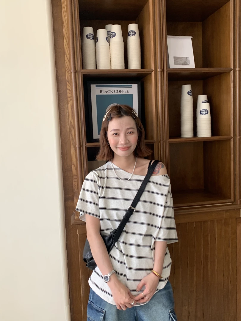 斜肩短袖T恤2025夏季新款条纹女宽松慵懒风露肩一字肩上衣#8715