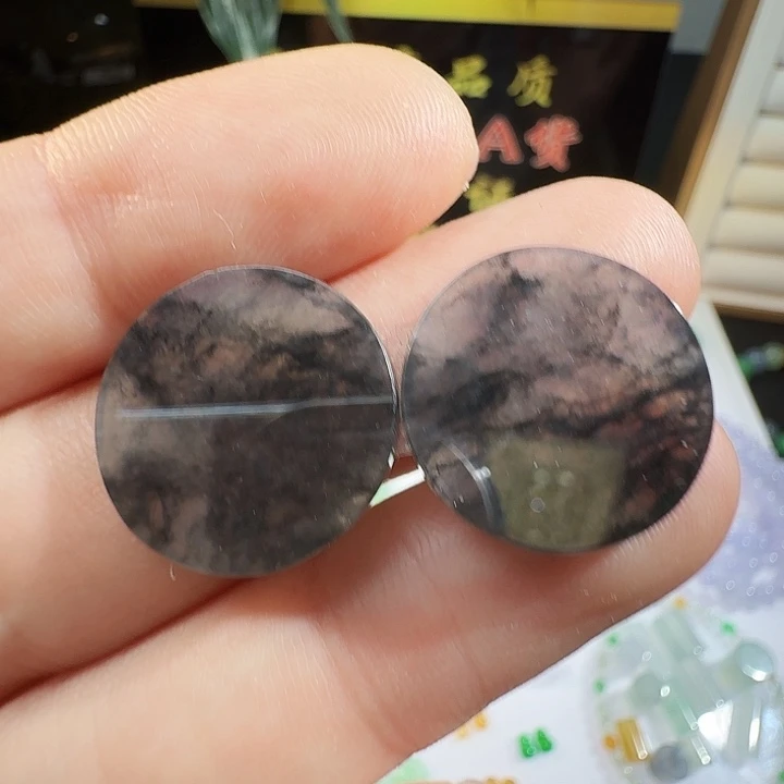 定制翡翠未镶嵌耳环