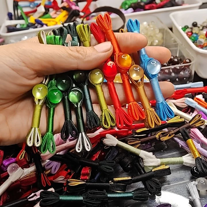 燕尾扣自选颜色，即可下单