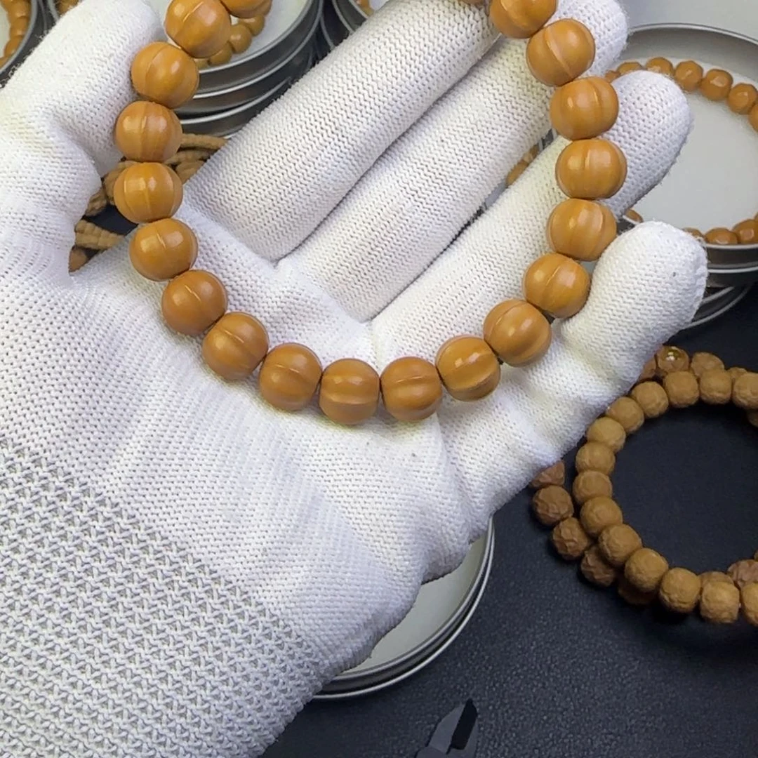 猴头核桃手串一****?11+四花鲨鱼素串