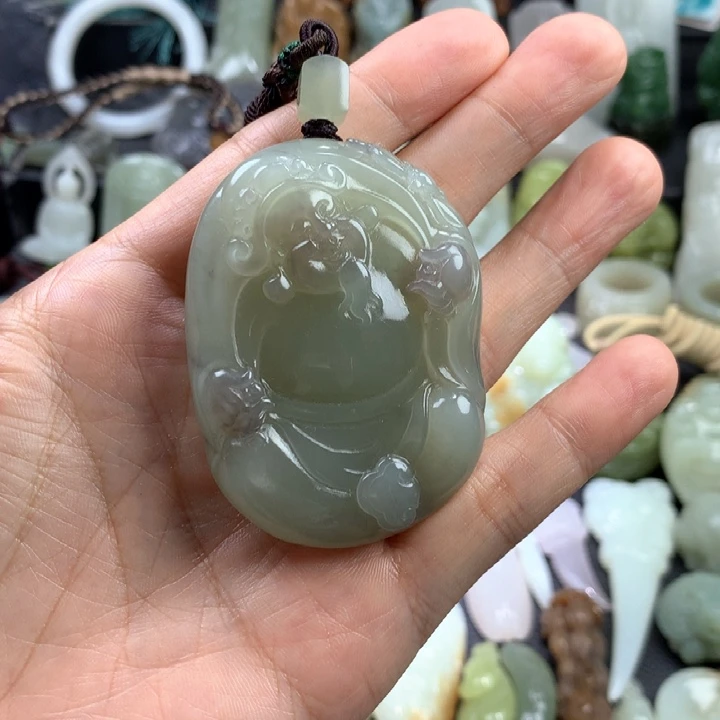 和田玉未镶嵌颈饰