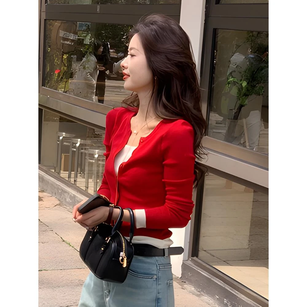 红色长袖假两件针织衫女2025新款春秋今年流行的漂亮毛衣开衫上衣