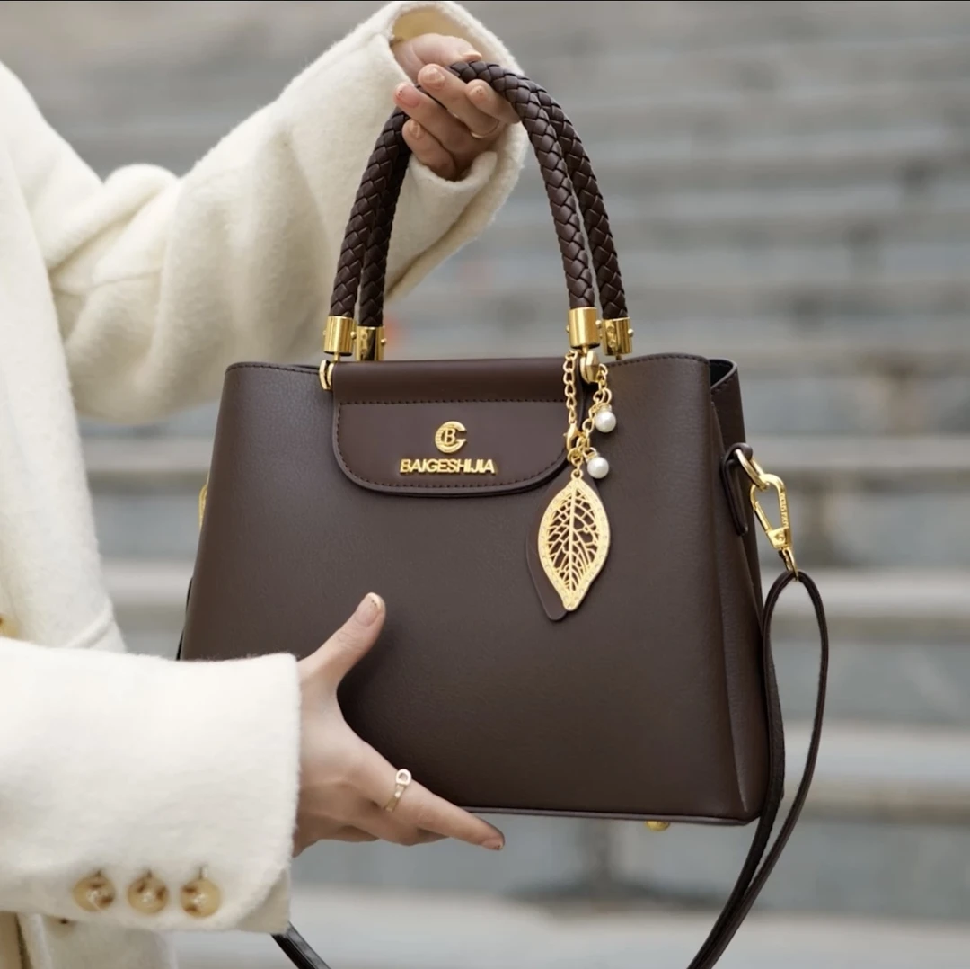 【当天发】今年最火新款爆款正品高质量百搭高级感轻奢单肩包上档次