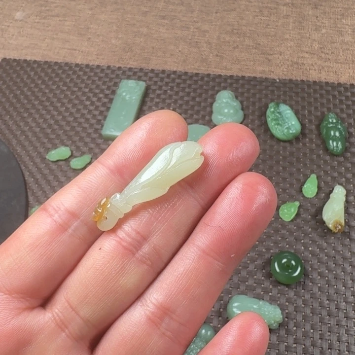 和田玉（糖玉）未镶嵌车挂