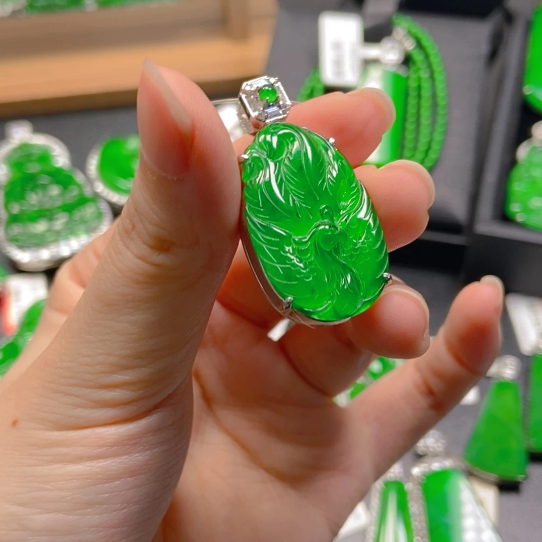 翡翠未镶嵌吊坠(不含链)