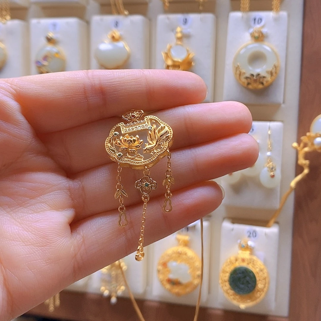 和田玉银S925镶嵌颈饰