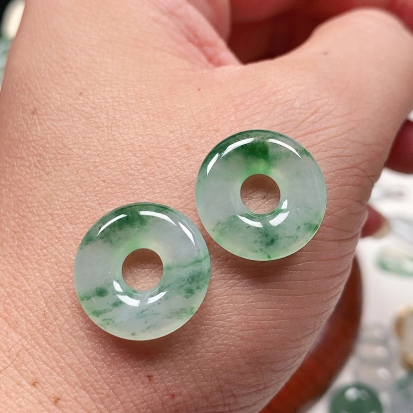 【闪购商品】翡翠未镶嵌吊坠(不含链)
