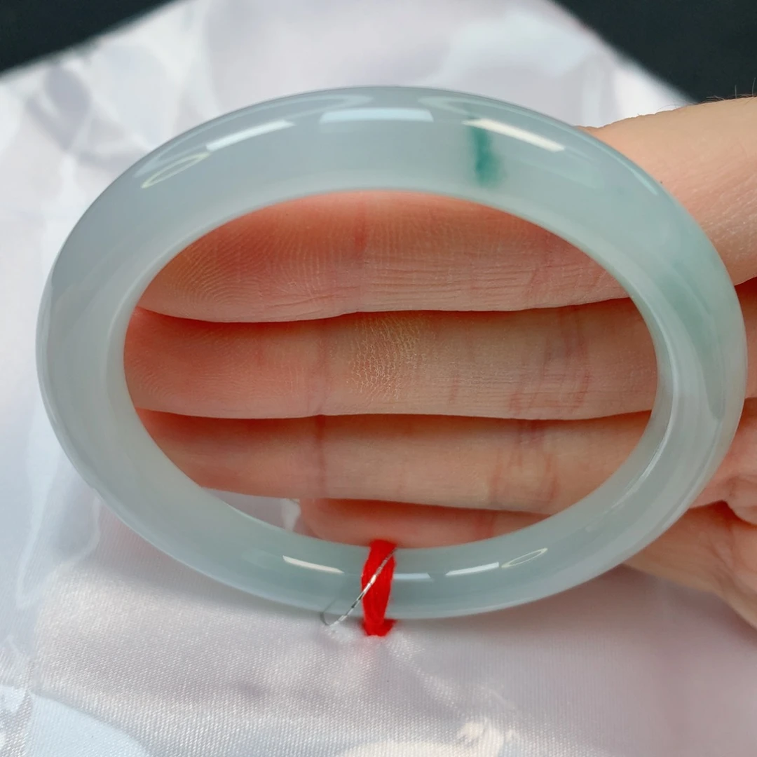 未镶嵌手镯翡翠52.1美人条，糯冰起光淡色，强推，024