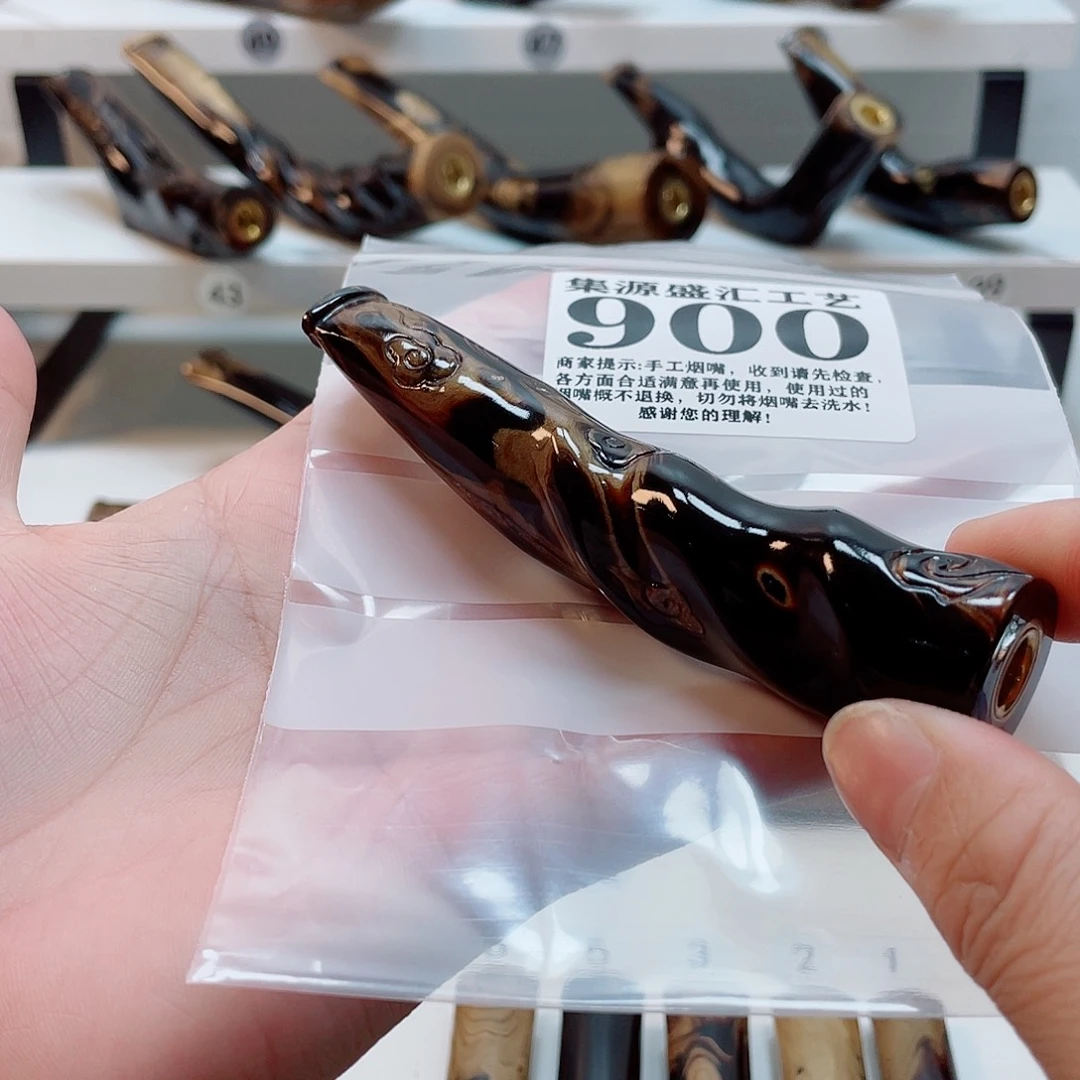 王***俊香榧木手工烟嘴一物一拍