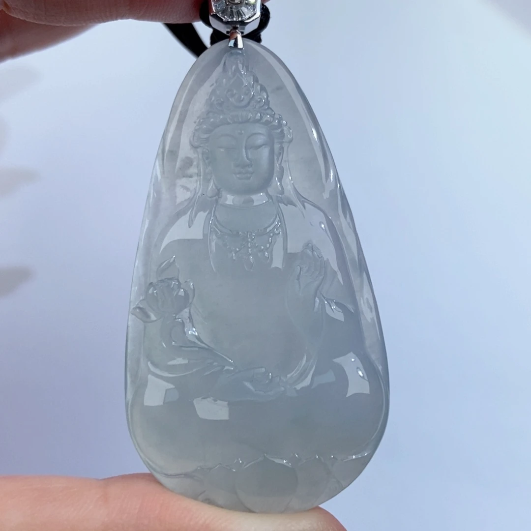 翡翠未镶嵌颈饰素衣观音