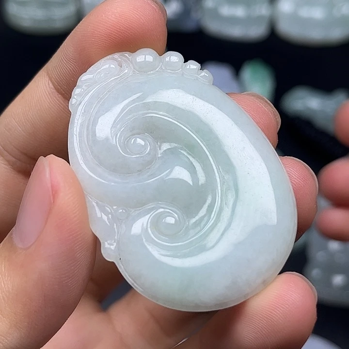翡翠未镶嵌颈饰缅甸天然翡翠