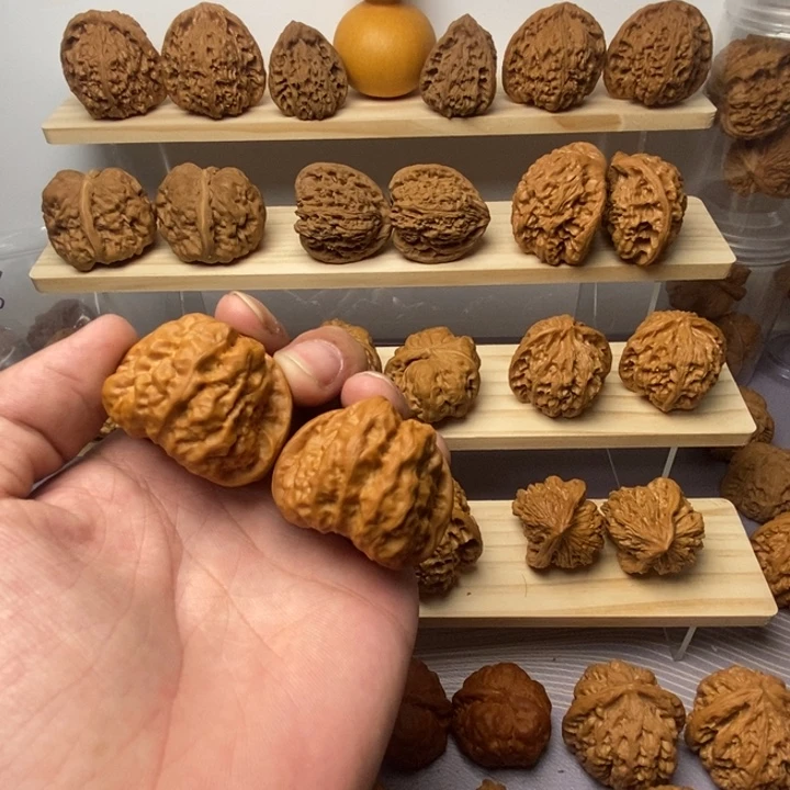 把件核桃又**了蛤蟆头嘎嘎嘎