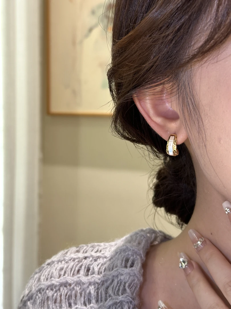 钛钢耳饰 不掉色-简约百搭珐琅C圈耳钉