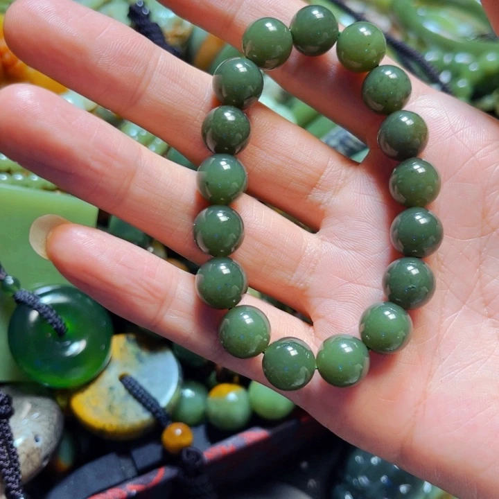 手链未镶嵌岫岩老玉（透闪石质玉）