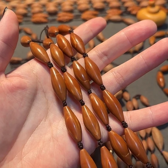 所***潘0.9小柳叶光板脖挂款