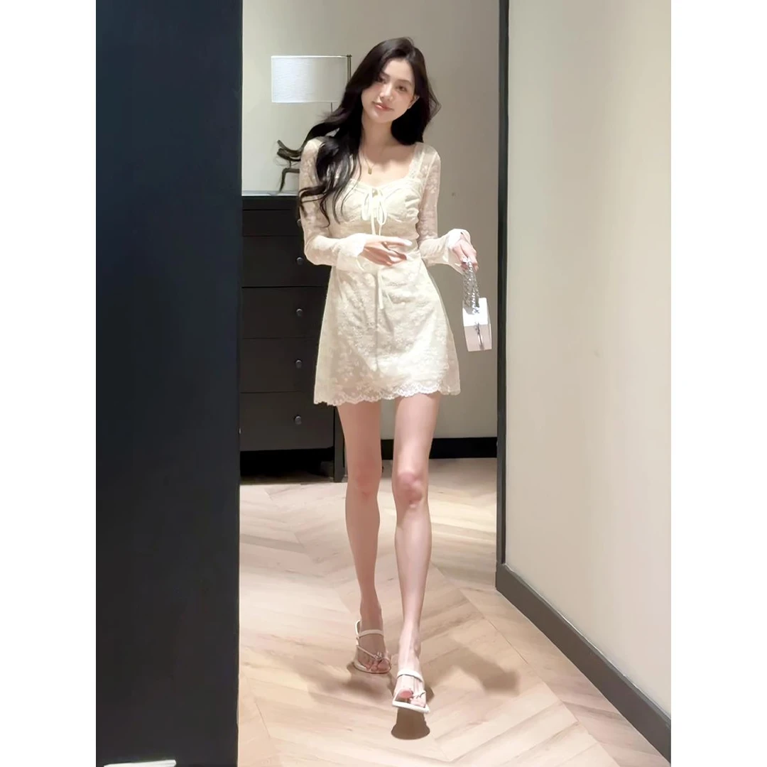 VOCKOO官方高雅微透蕾丝长袖连衣裙女2025春季新款浪漫高级感显瘦