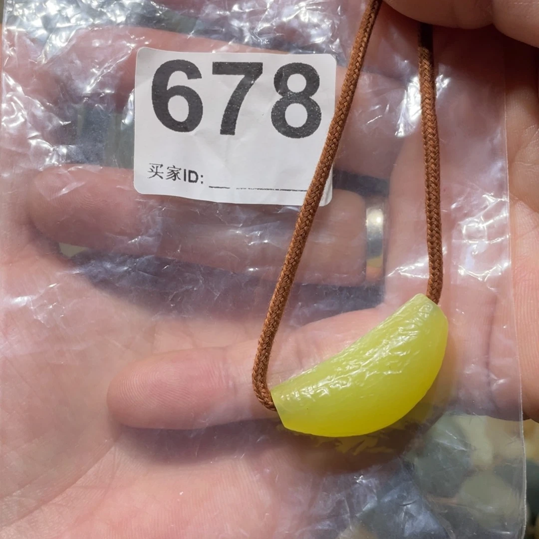 合金蛇纹石玉颈饰佐***右