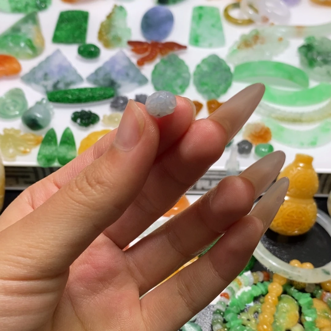 定制翡翠未镶嵌珠子