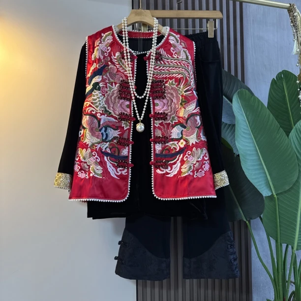 新中式刺绣中国风单排扣大码女装秋冬季镶钻盘扣马甲国潮复古套装
