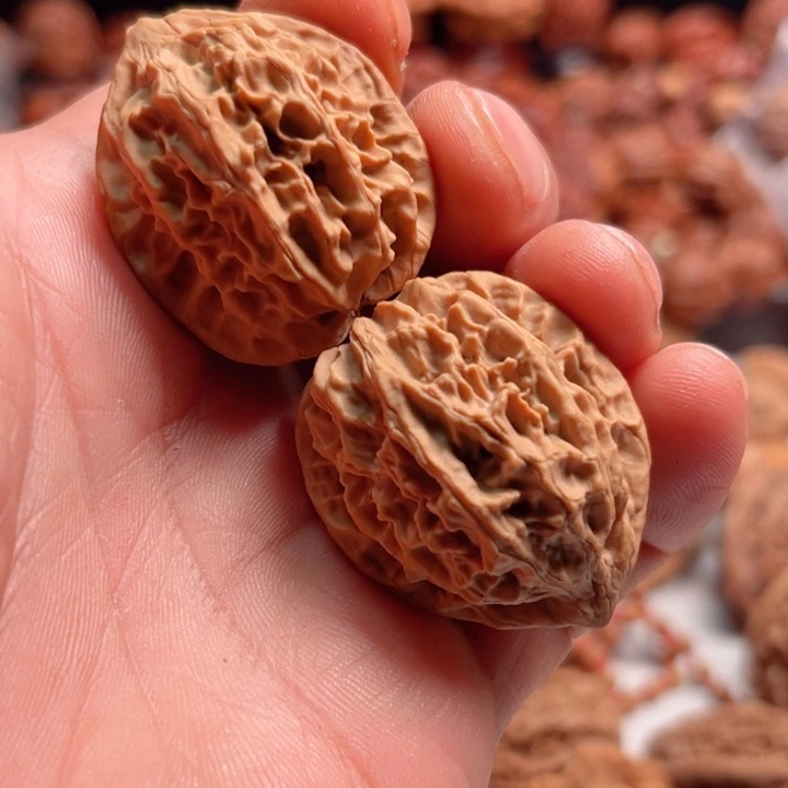 文玩核桃把件野生盏粗筋野鸡