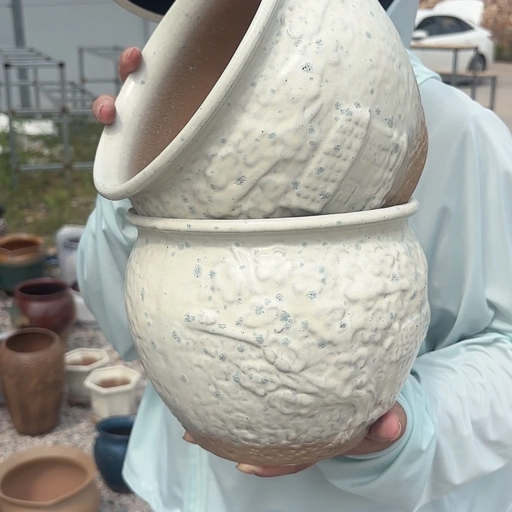 紫砂茶碗白房子两个口径20高度17