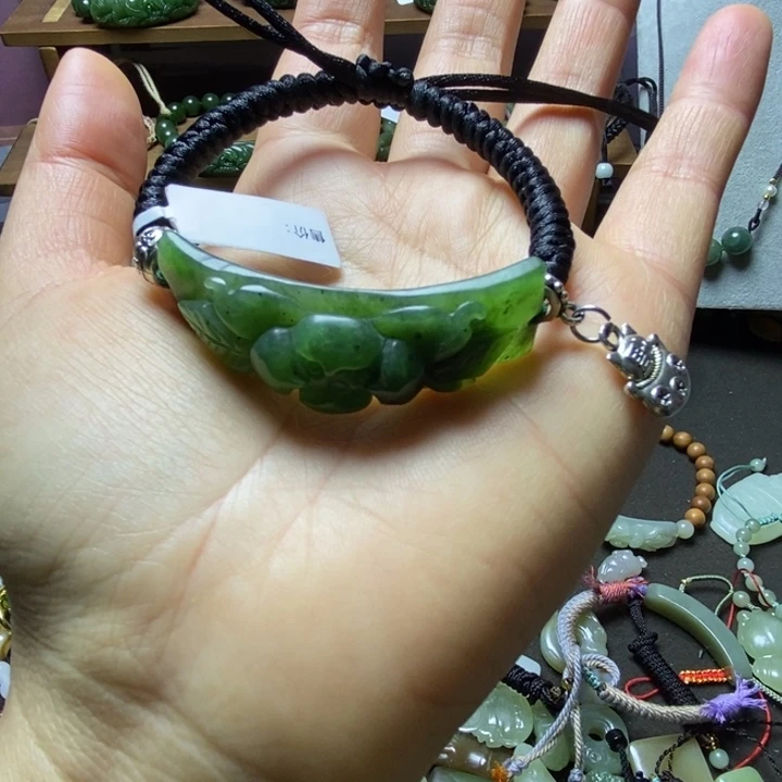 和田玉（碧玉）未镶嵌颈饰