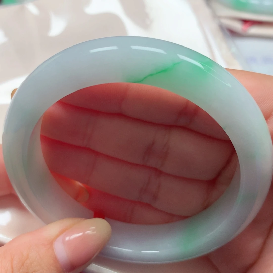 翡翠未镶嵌手镯27细腻白底青