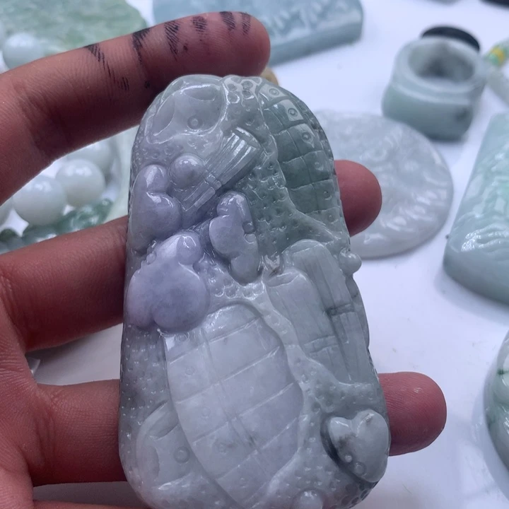 翡翠未镶嵌颈饰保真天然a货翡翠