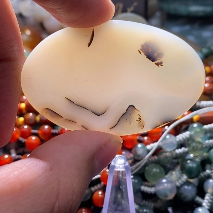 【闪购商品】玛瑙/玉髓颈饰未镶嵌清**扇