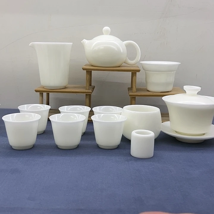 山*”德化冰种玉瓷大套装