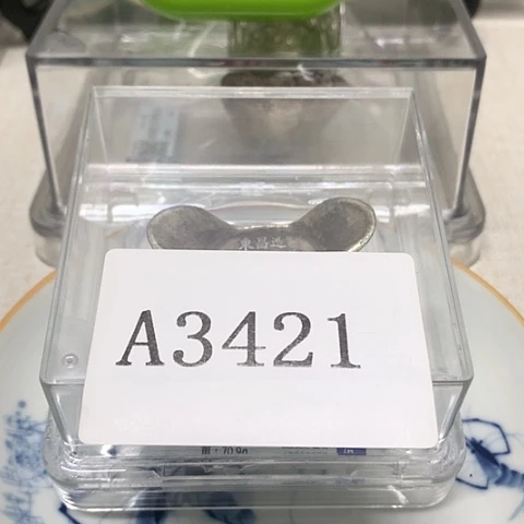 摆件贪****s1111111111