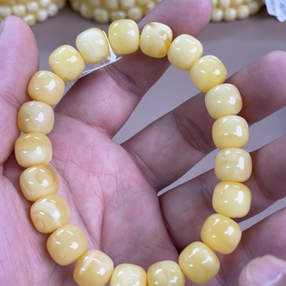 琥珀裸石未镶嵌0150000000000