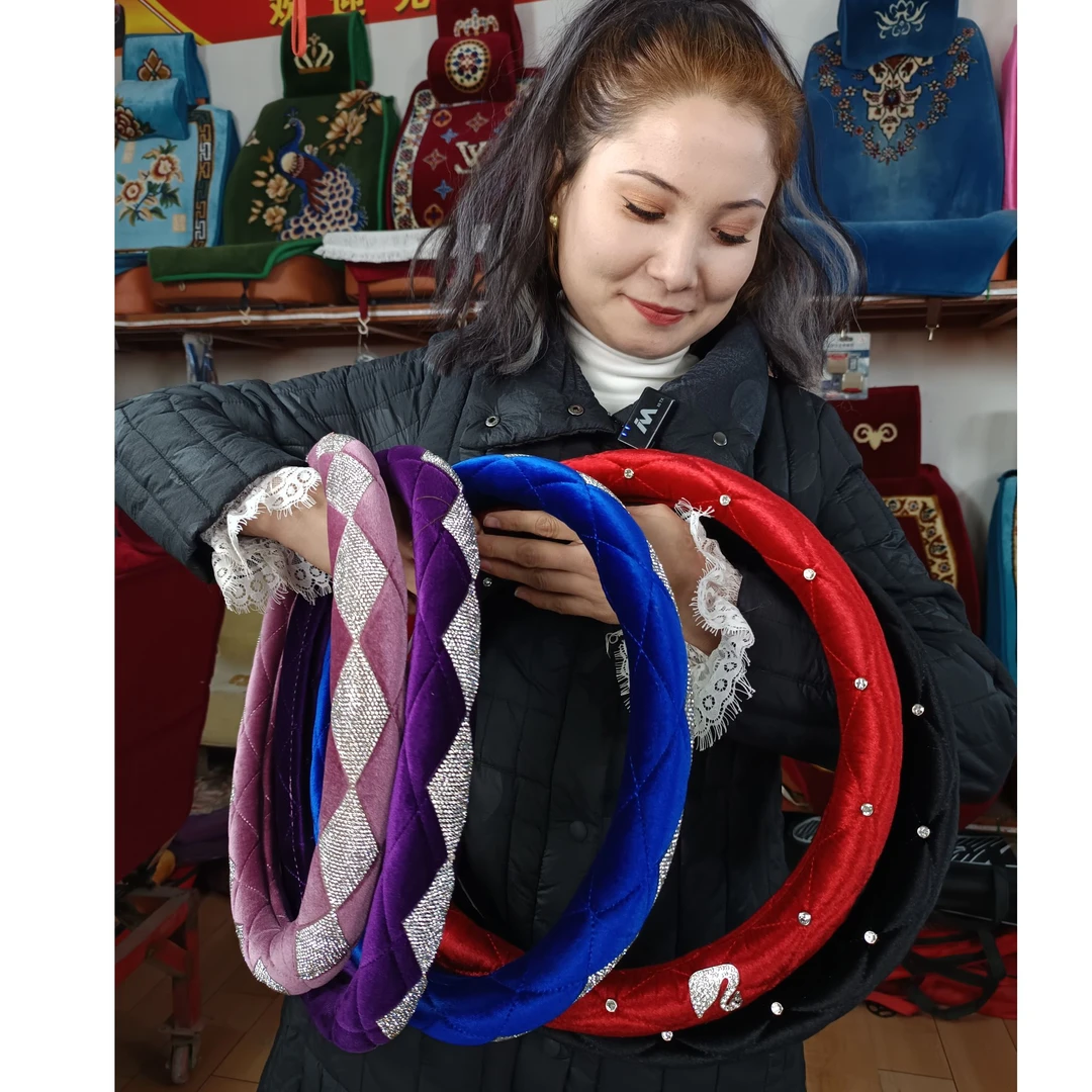 镶钻汽车方向盘套时尚可爱女士四季通用防滑装饰