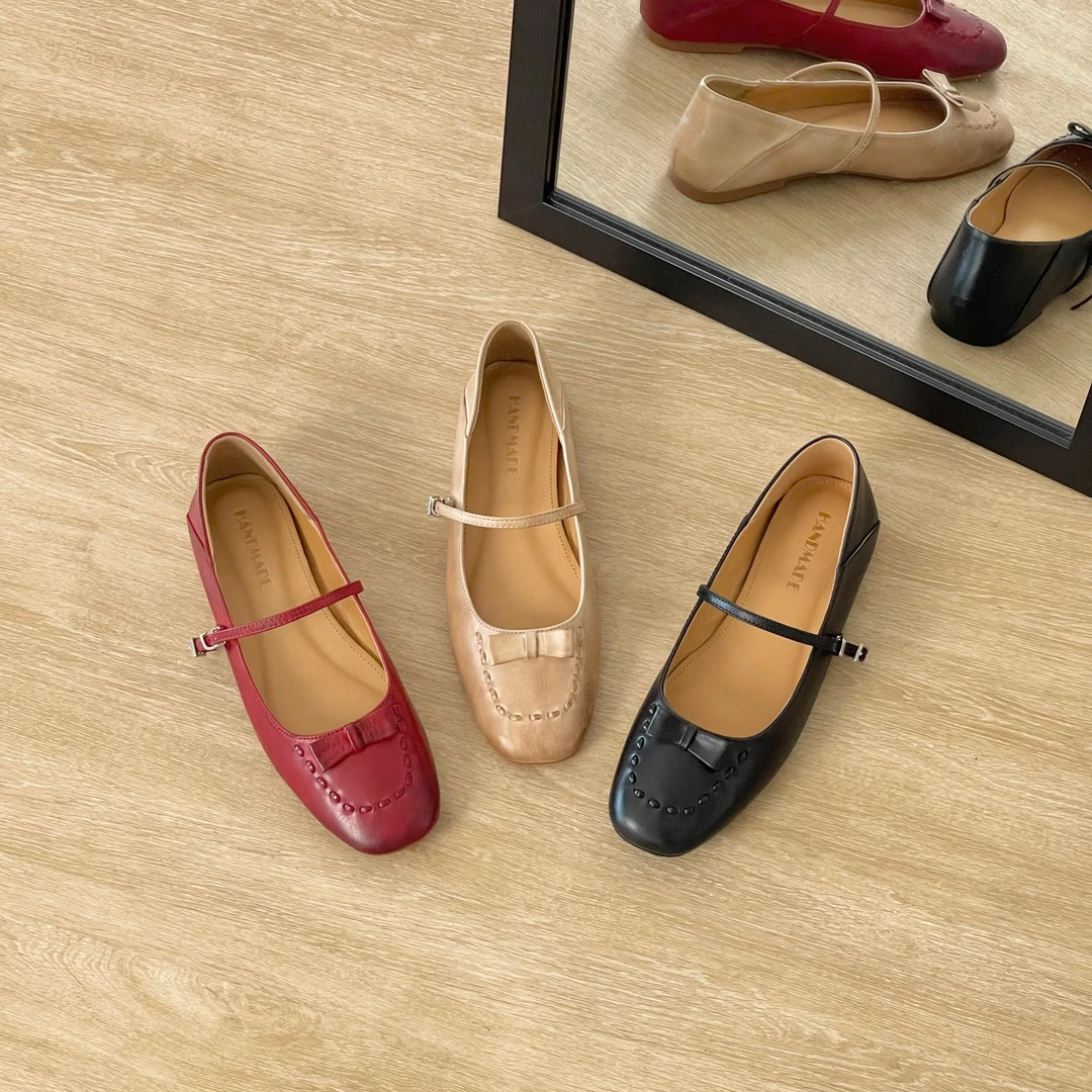 HUSSLOVE 头层牛皮·跟高1CM·复古乖巧平底柔软浅口方头玛丽珍单鞋