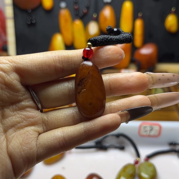 醉***颜未镶嵌和田玉（糖玉）珠宝半成品