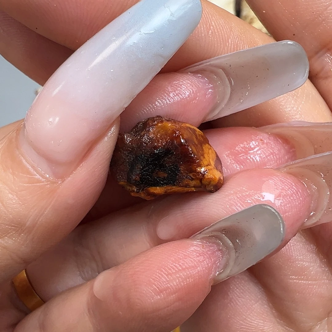 缪***e未镶嵌定制琥珀蜜蜡