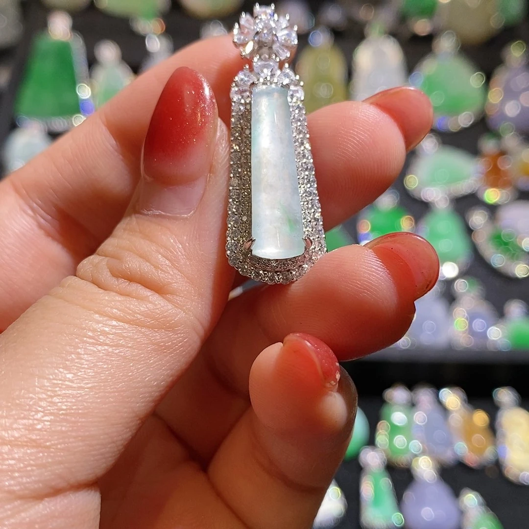 颈饰银S925镶嵌翡翠天然翡翠