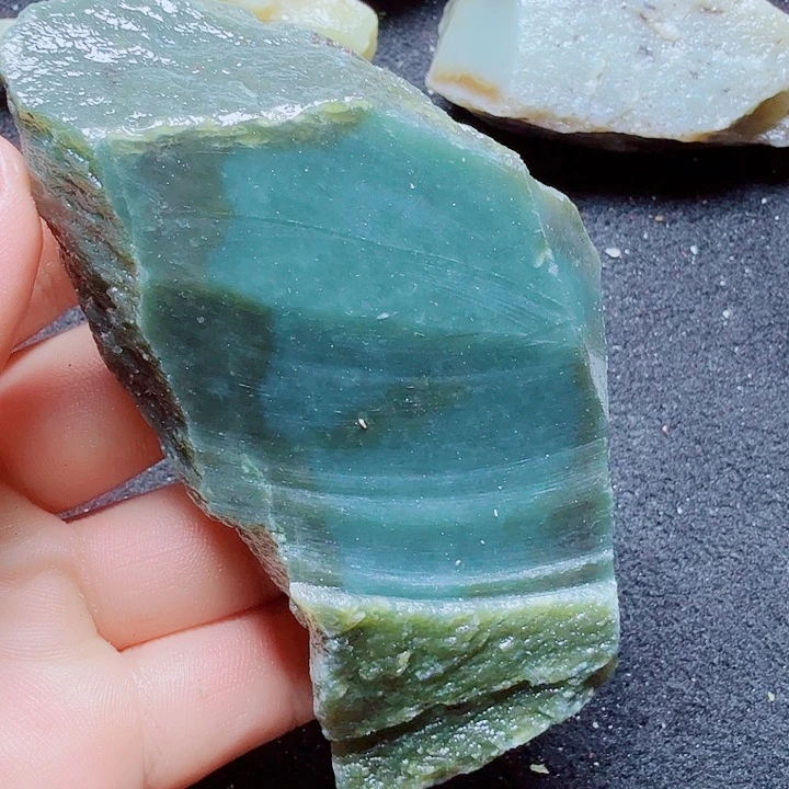 和田玉(糖玉)未镶嵌珠宝半成品