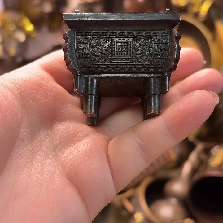 铜12334566788887788